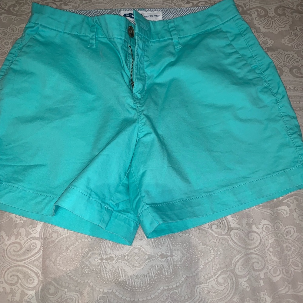 Old Navy everyday 5” shorts